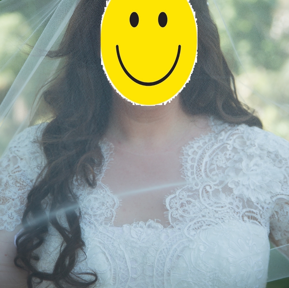 Ivory Wedding dress - Picture 9 of 12
